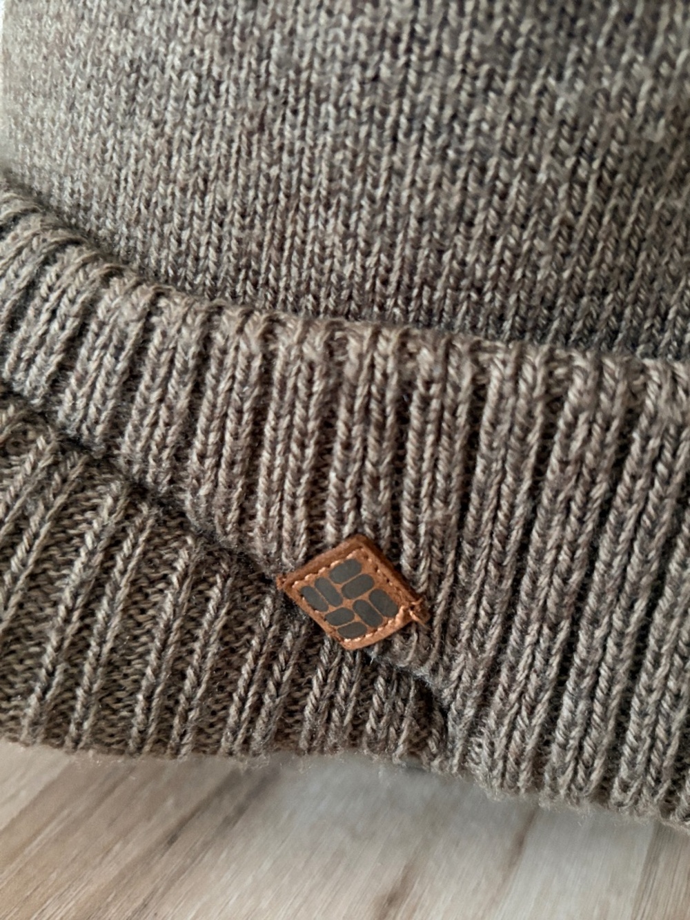 Columbia Knit Brimmed Beanie hat.